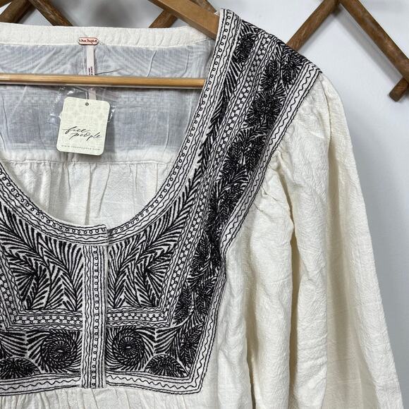 New Free People Iggie Embroidered Top in Ivory & Black Bean Combo Women's Size S - Picture 4 of 10